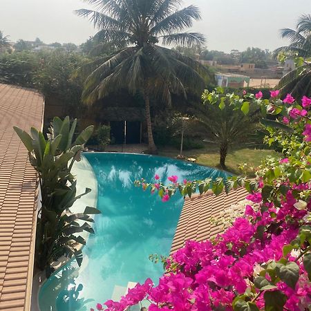 Hotel Le Clos Des Papillons サリー・ポルチュダル エクステリア 写真