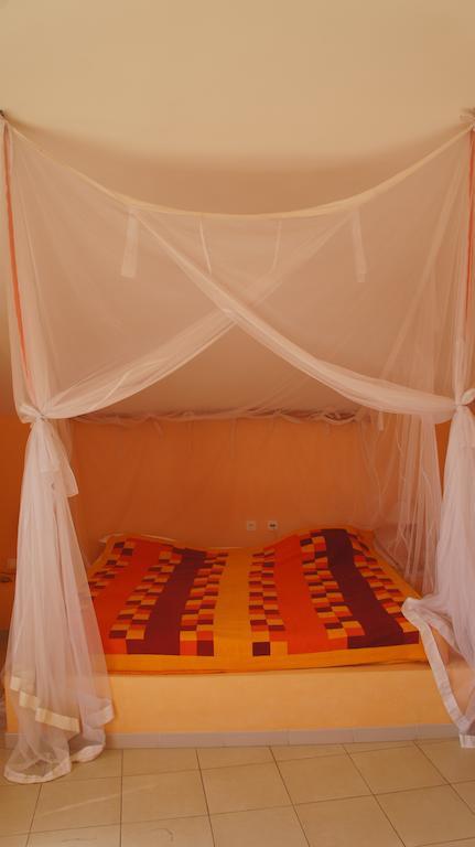 Hotel Le Clos Des Papillons サリー・ポルチュダル 部屋 写真