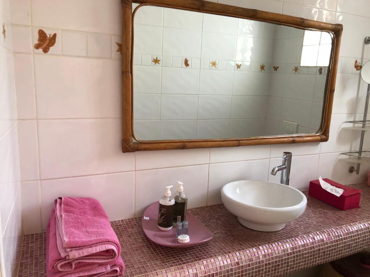 Hotel Le Clos Des Papillons サリー・ポルチュダル エクステリア 写真
